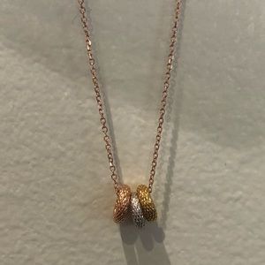 tri colored circle necklace